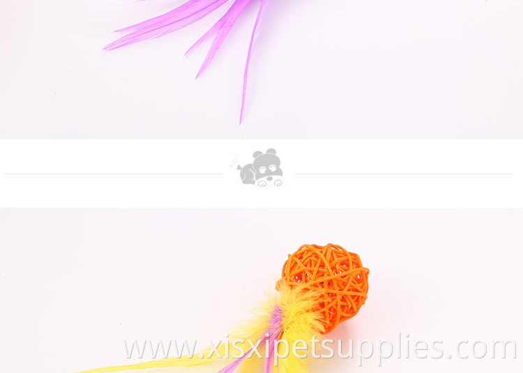 2019 wholesale Eco-friendly Interactive Cat Toys ring rattan Balls With Feather Kitten Accessories